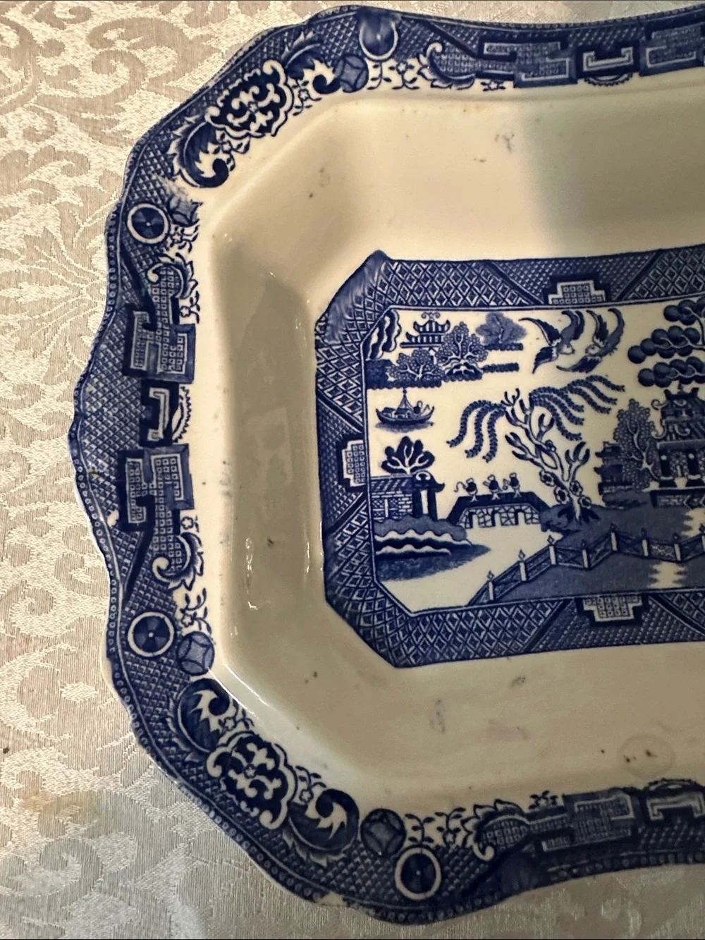 Antique Allertons England Blue Willow Scalloped Vegetable Serving Bowl